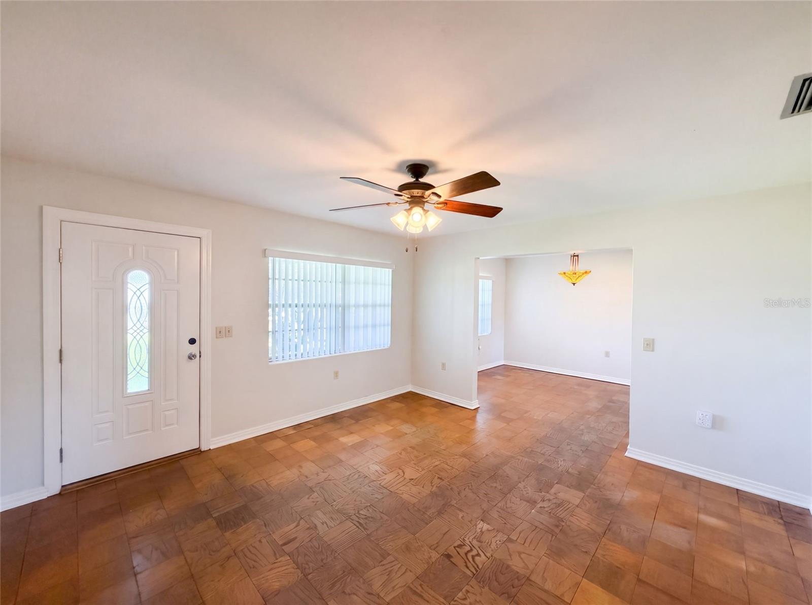 1305 W SPENCER ST — photo 3