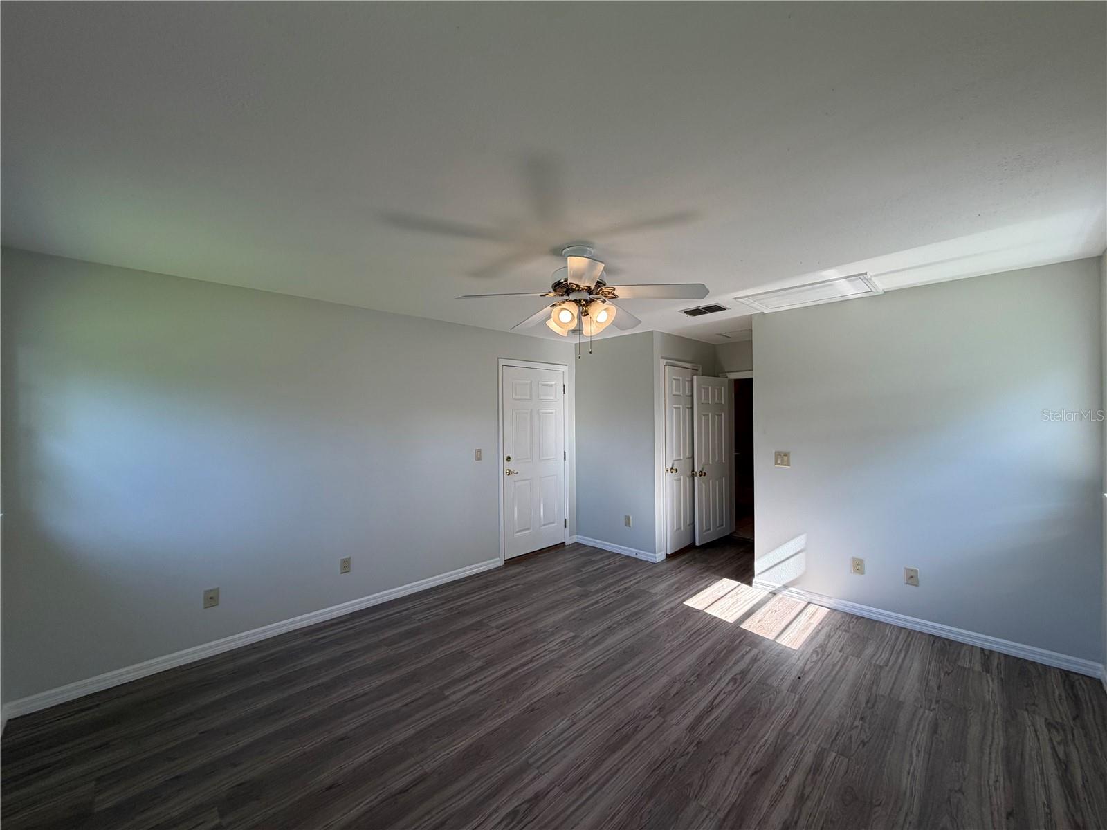 1305 W SPENCER ST — photo 4