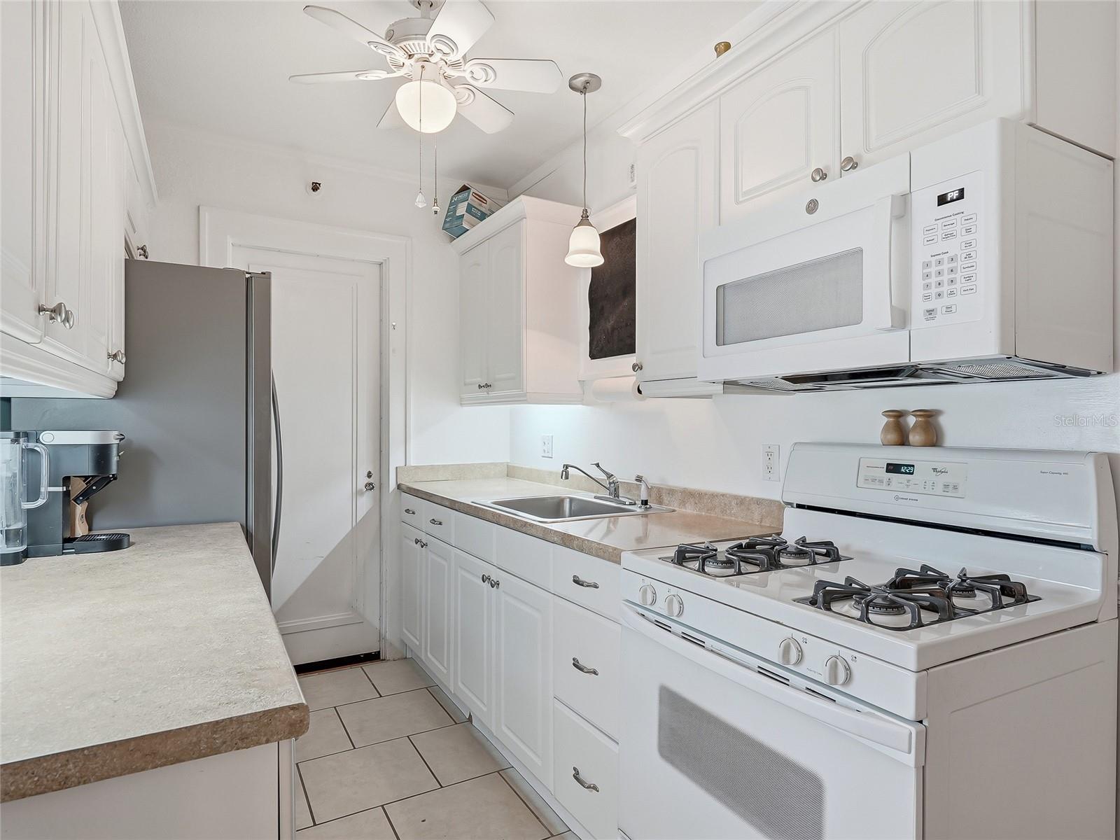 130 4TH AVE N #107 — photo 11
