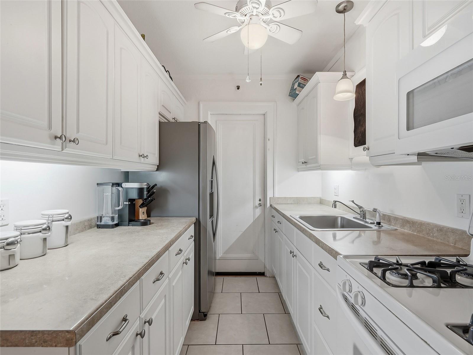 130 4TH AVE N #107 — photo 12