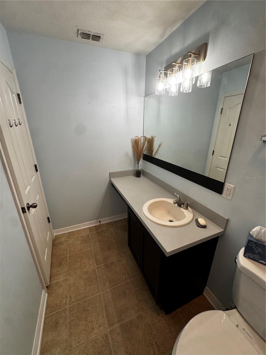 10851 KENSINGTON PARK AVE — photo 23