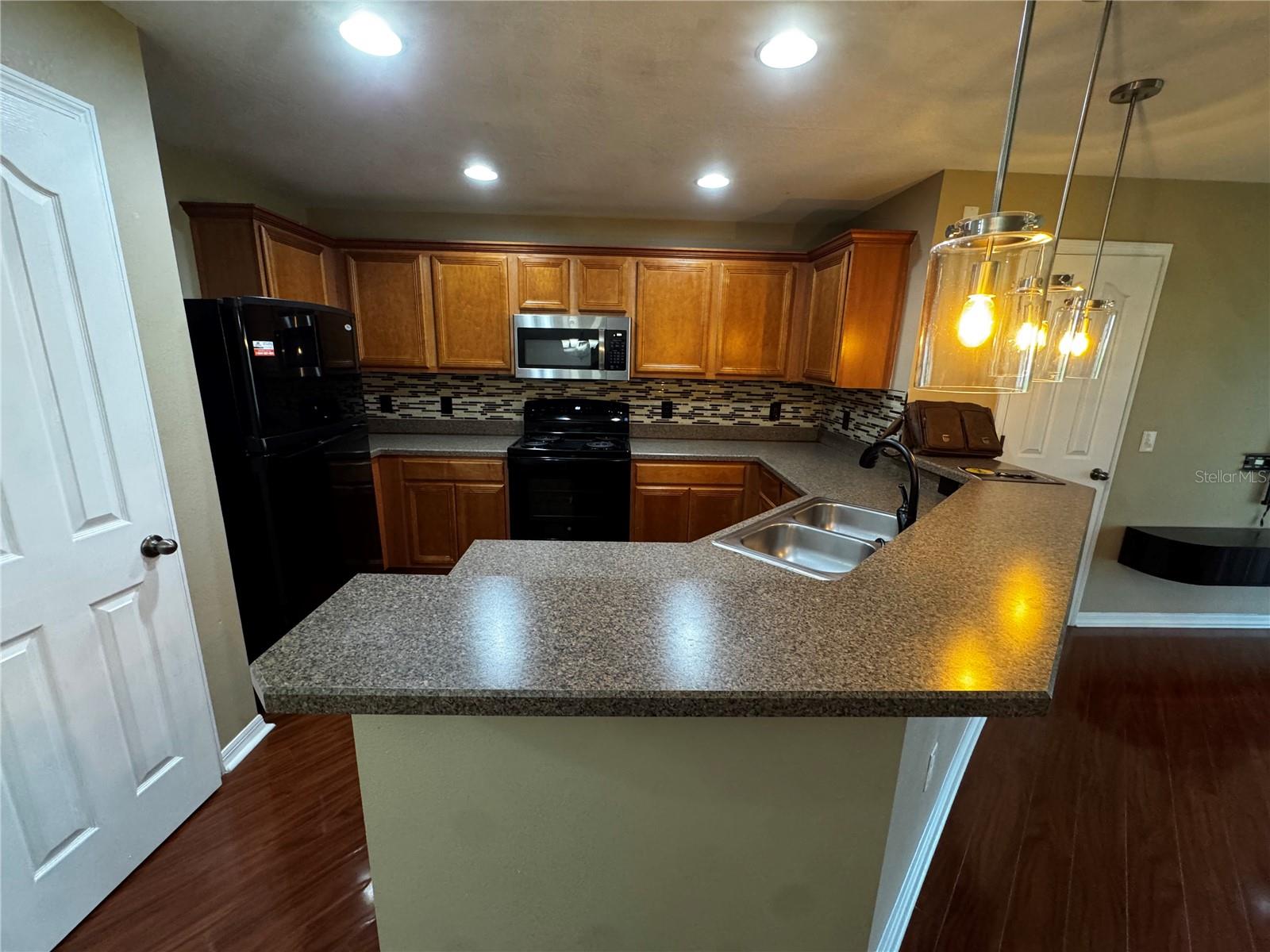 10851 KENSINGTON PARK AVE — photo 12