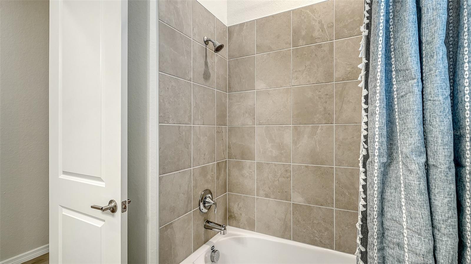 17285 ALBATROSS RD — photo 31
