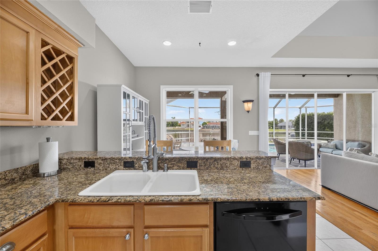 1231 ACAPPELLA LN — photo 35