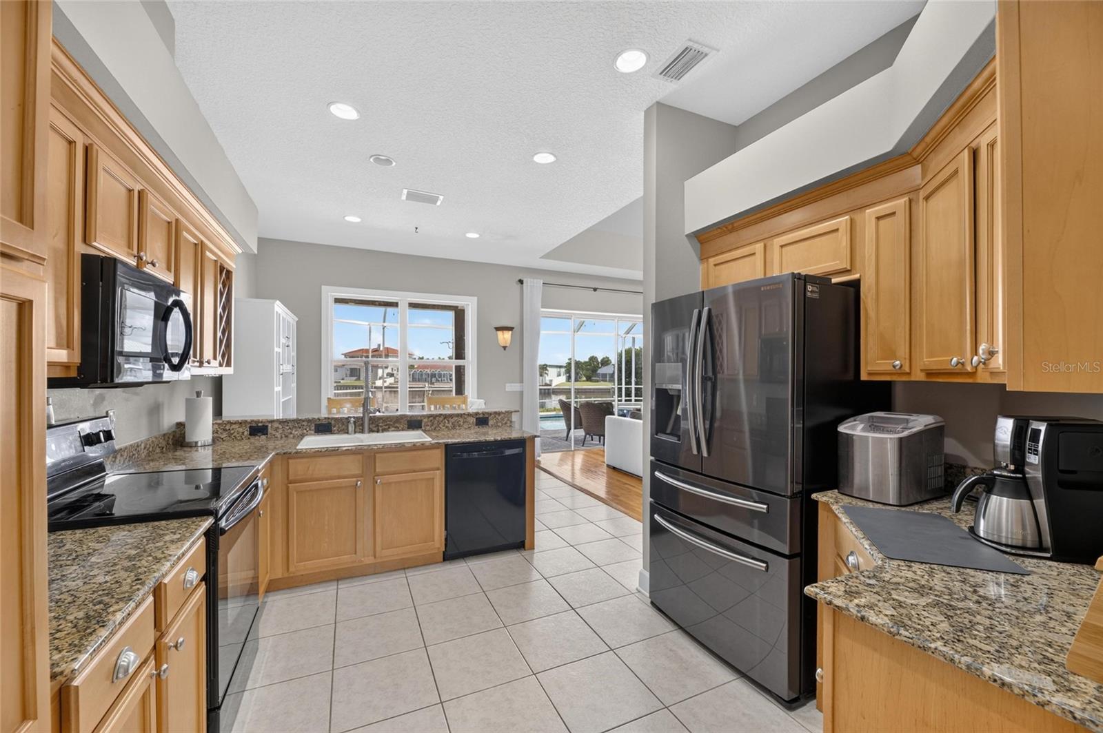 1231 ACAPPELLA LN — photo 37