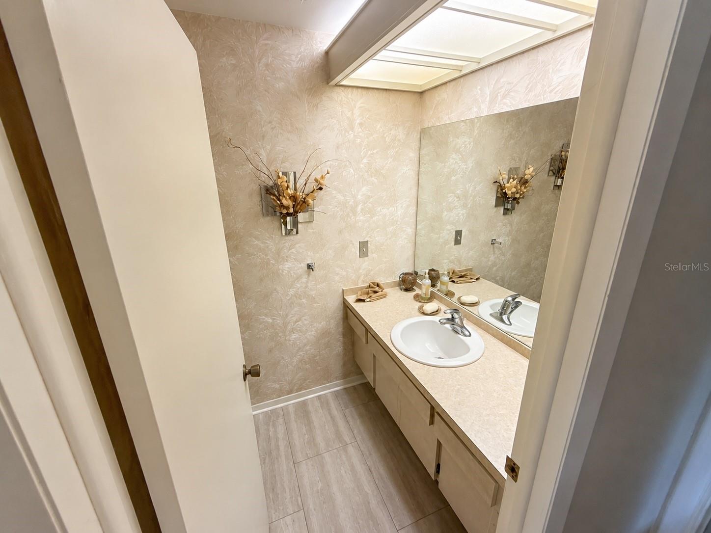 6701 PEMBERTON VIEW DR — photo 34