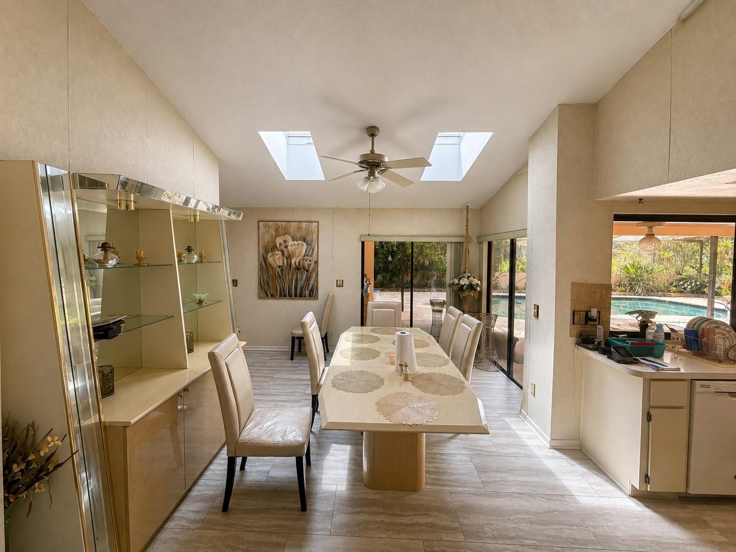 6701 PEMBERTON VIEW DR — photo 15