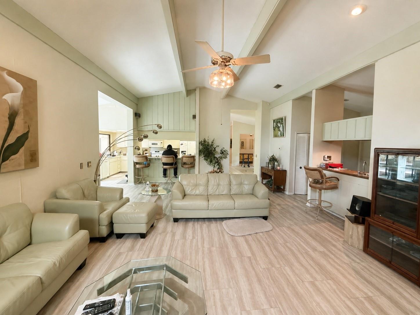 6701 PEMBERTON VIEW DR — photo 8