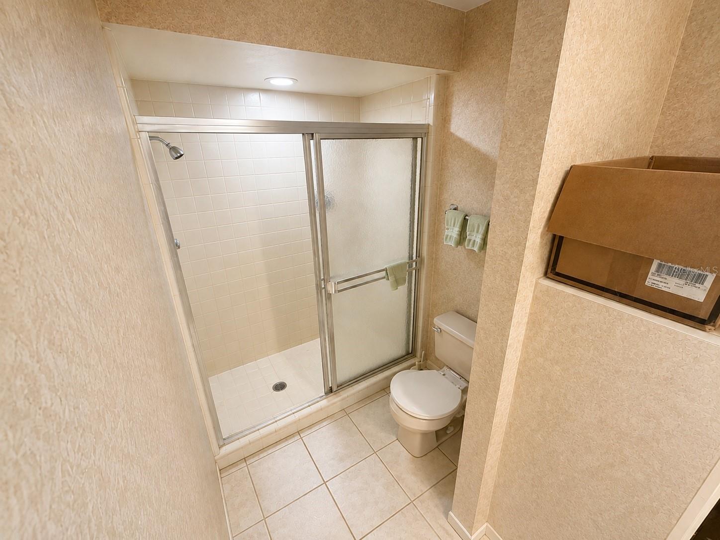 6701 PEMBERTON VIEW DR — photo 33