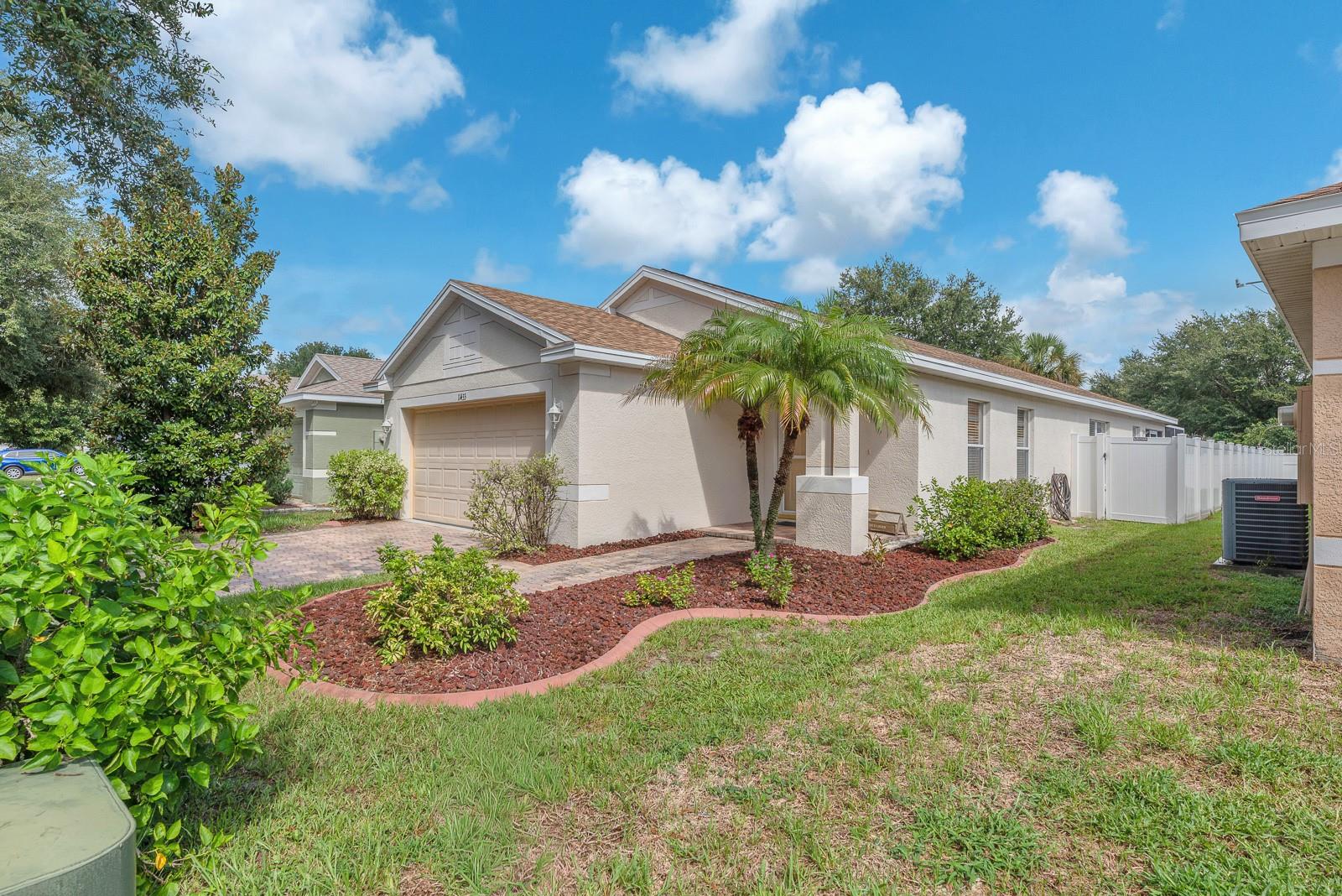 11433 BAY GARDENS LOOP — photo 22