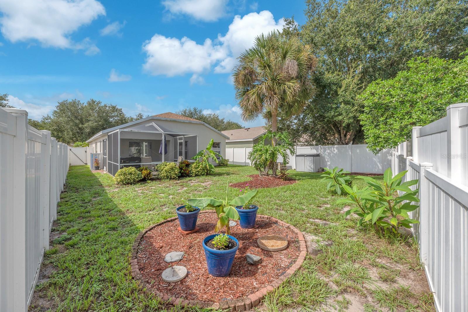 11433 BAY GARDENS LOOP — photo 2