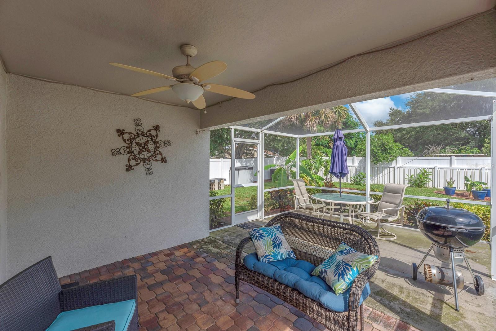 11433 BAY GARDENS LOOP — photo 3
