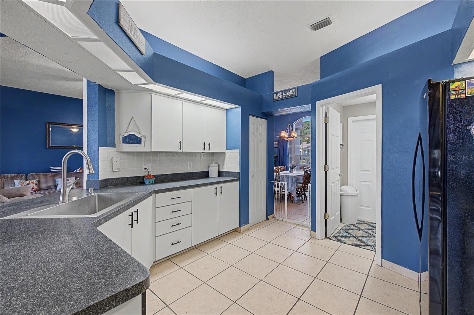 12040 PENZANCE LN — photo 18