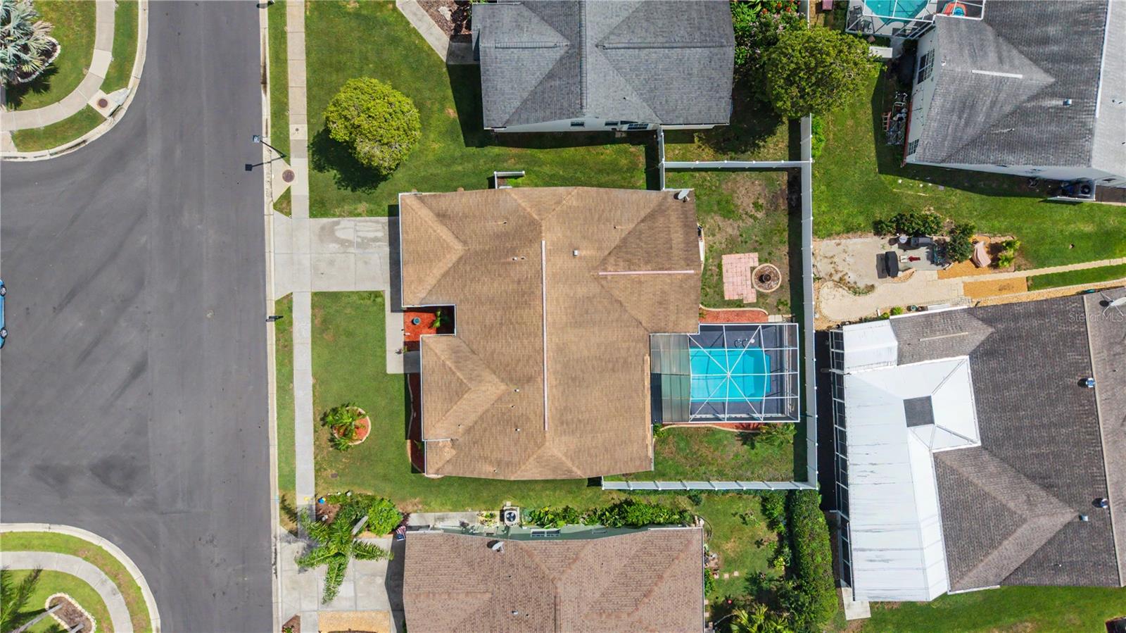 12040 PENZANCE LN — photo 37