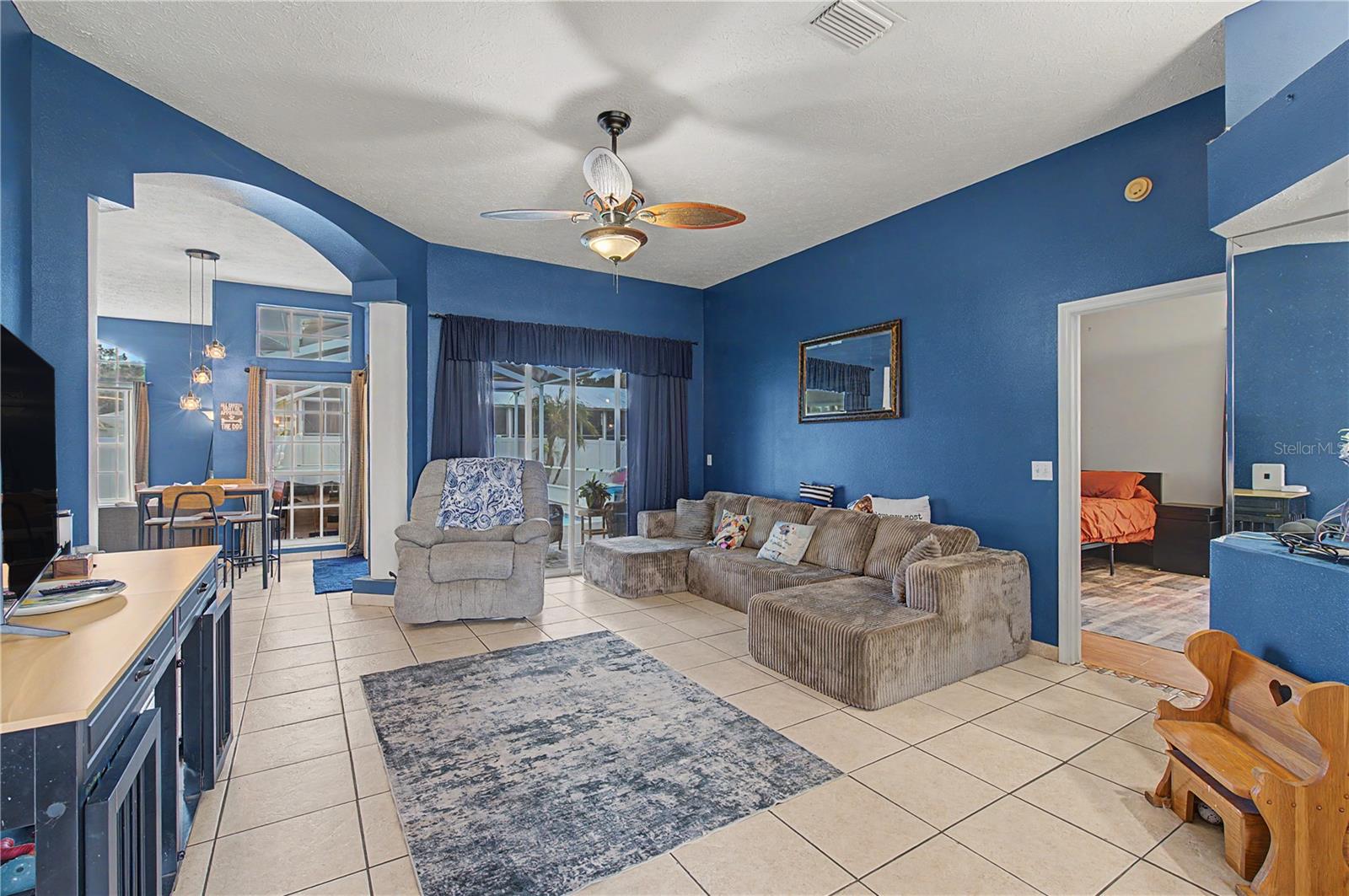 12040 PENZANCE LN — photo 10