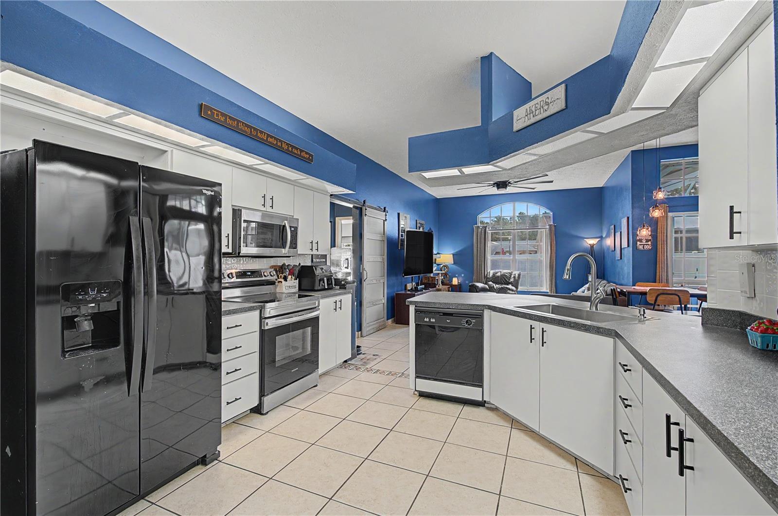 12040 PENZANCE LN — photo 5