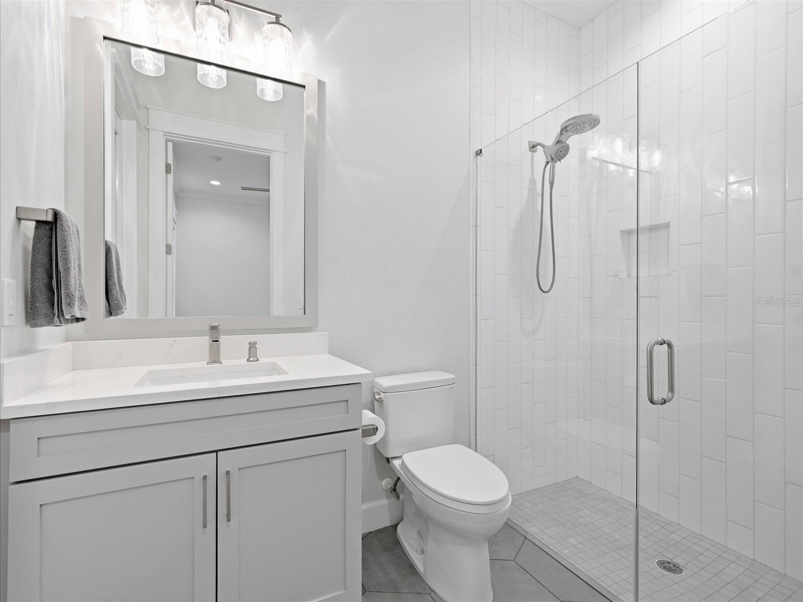 3718 W PALMIRA AVE — photo 45