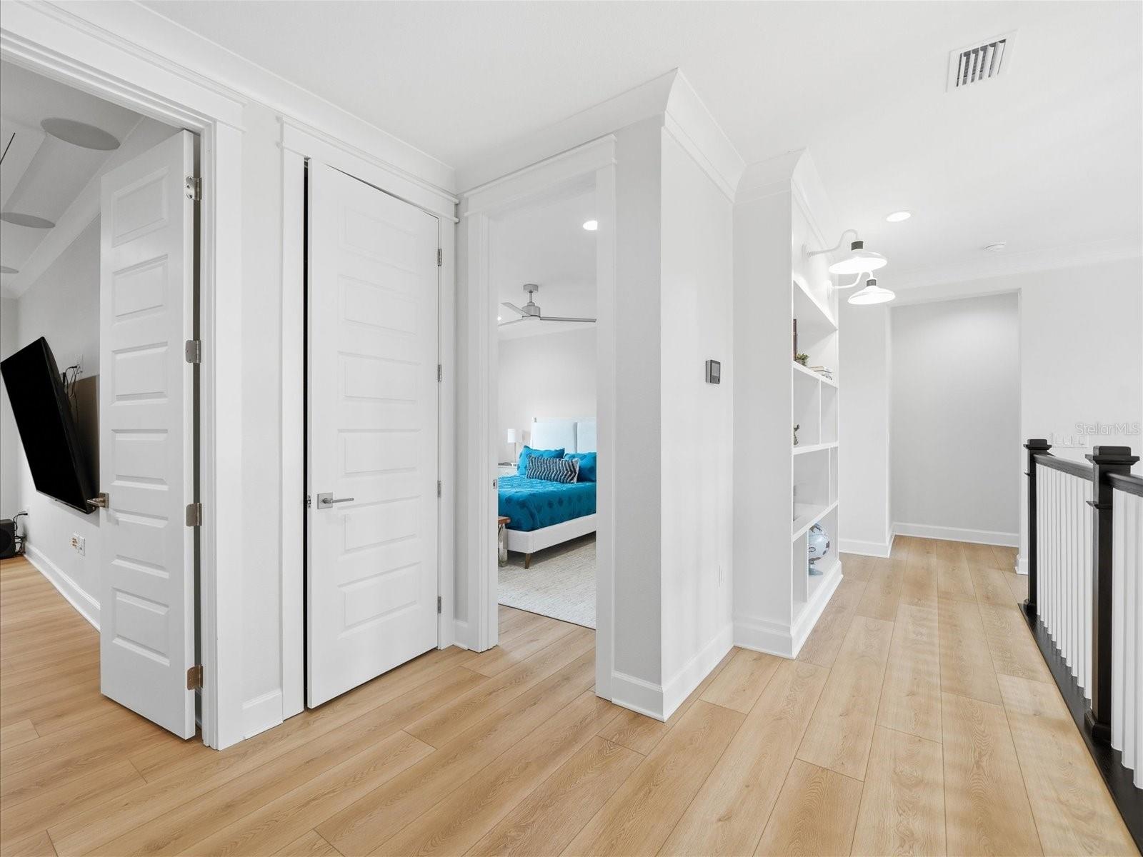 3718 W PALMIRA AVE — photo 52