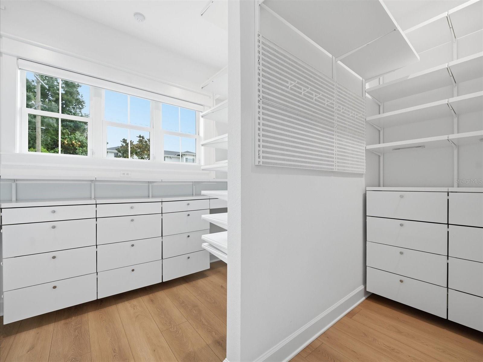 3718 W PALMIRA AVE — photo 39