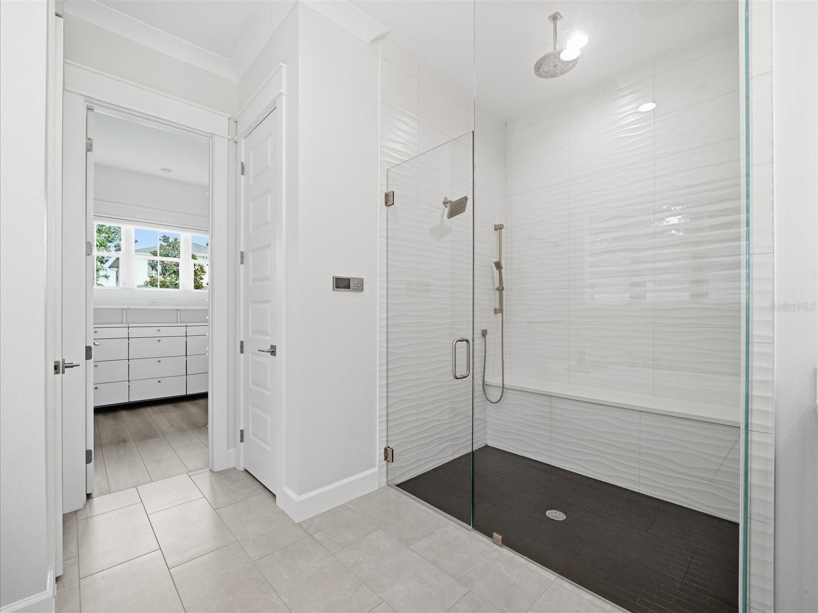3718 W PALMIRA AVE — photo 34