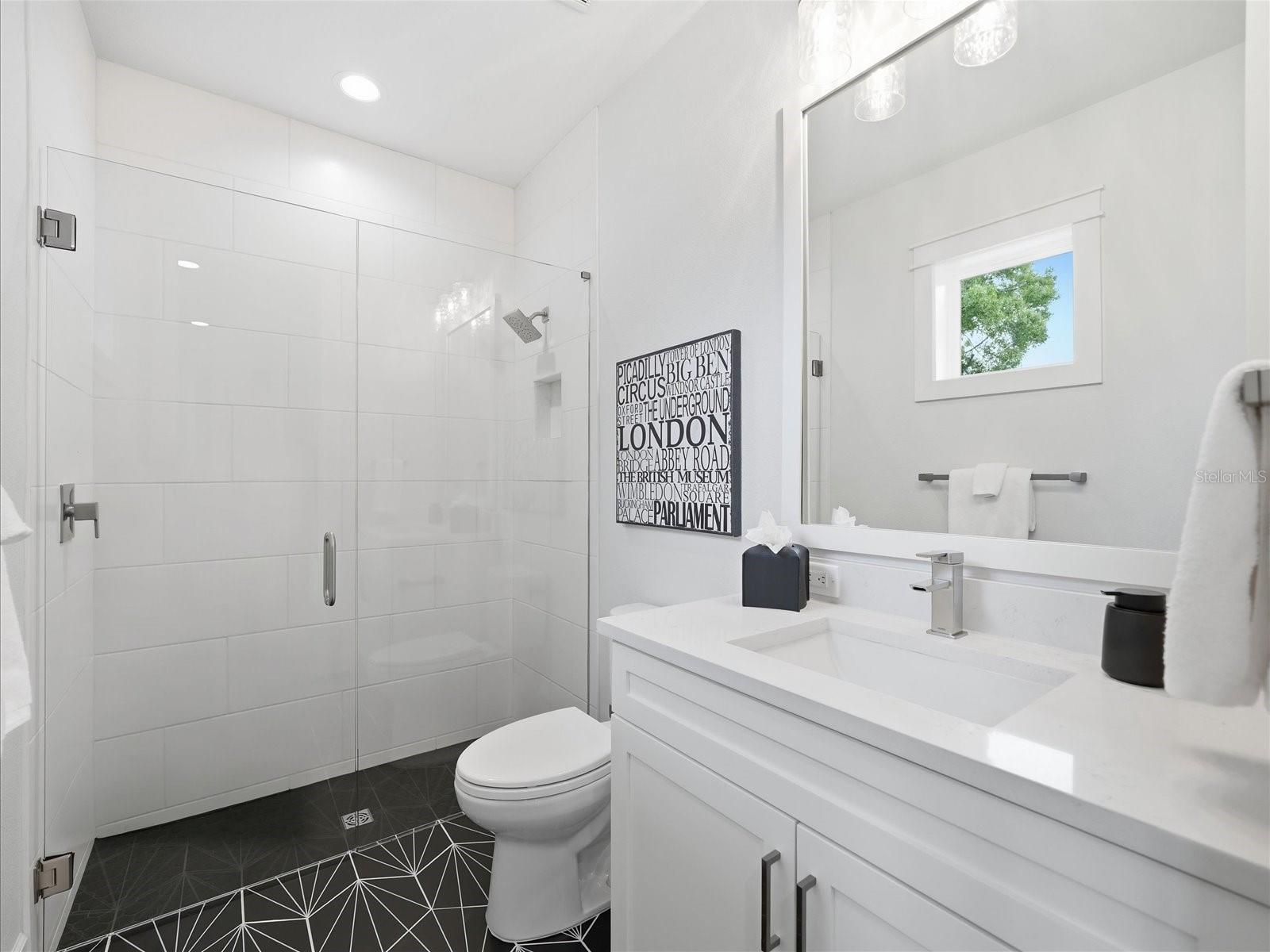 3718 W PALMIRA AVE — photo 62