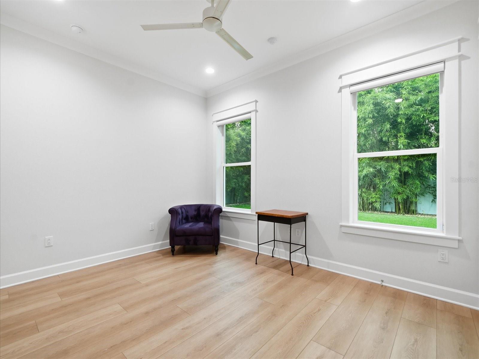 3718 W PALMIRA AVE — photo 43