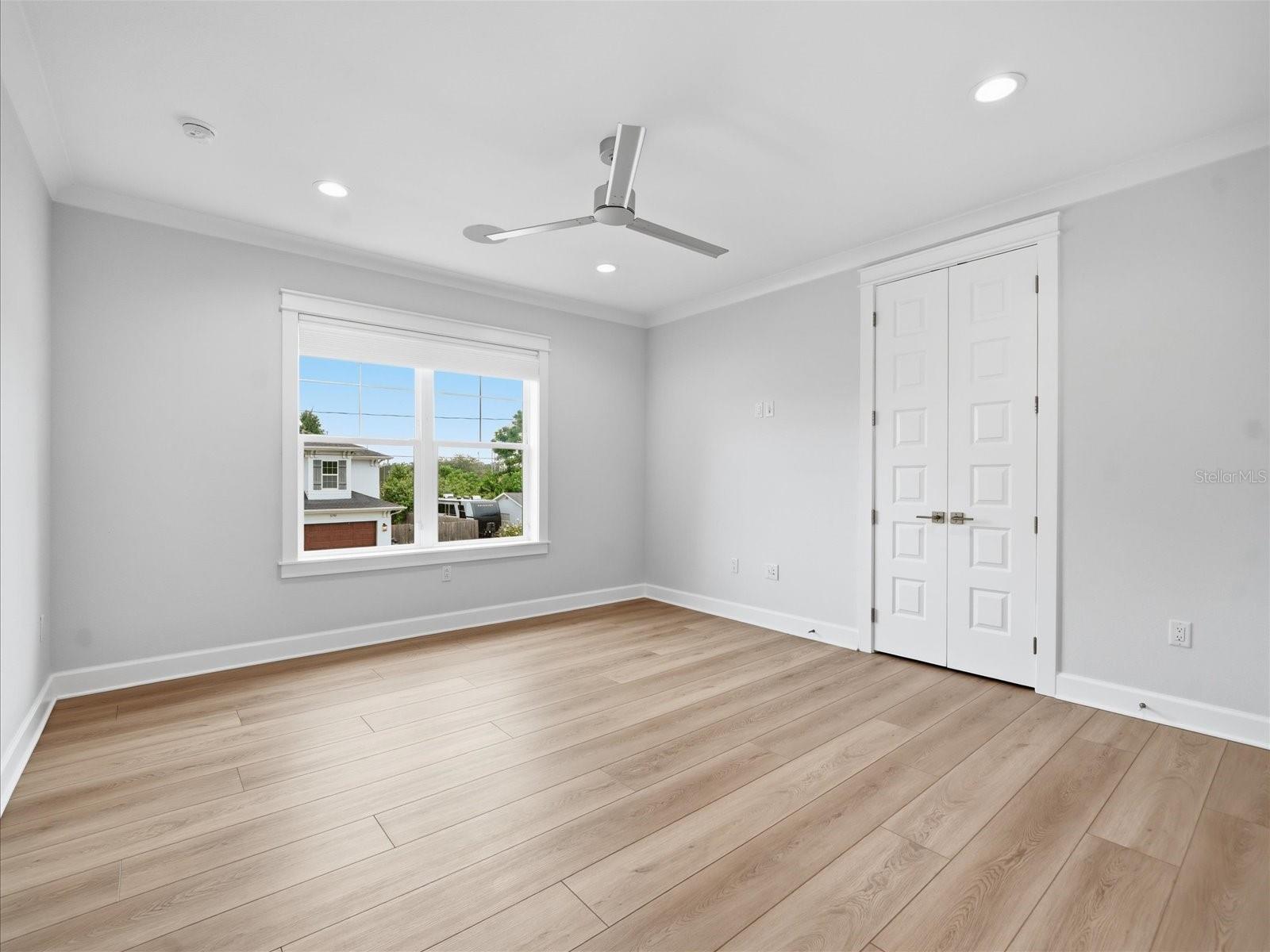 3718 W PALMIRA AVE — photo 66