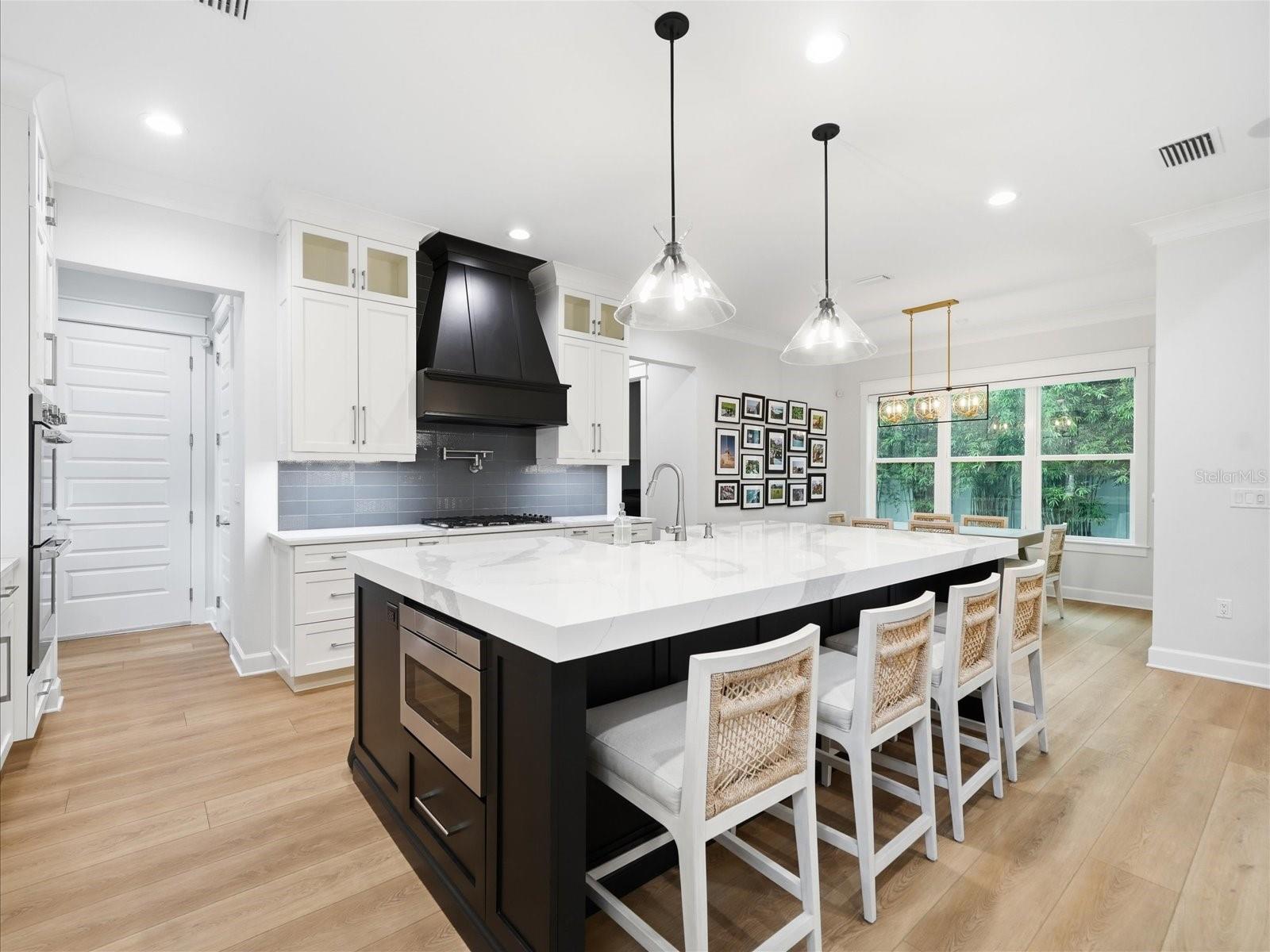 3718 W PALMIRA AVE — photo 9