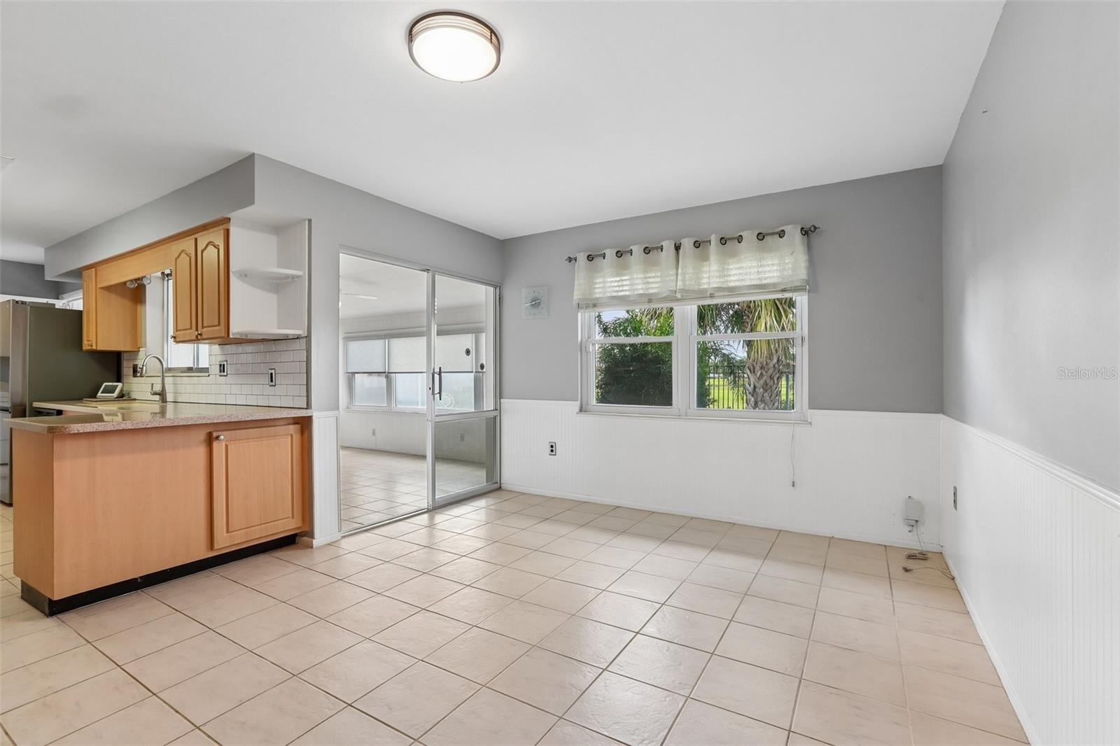 1001 LA JOLLA AVE — photo 11