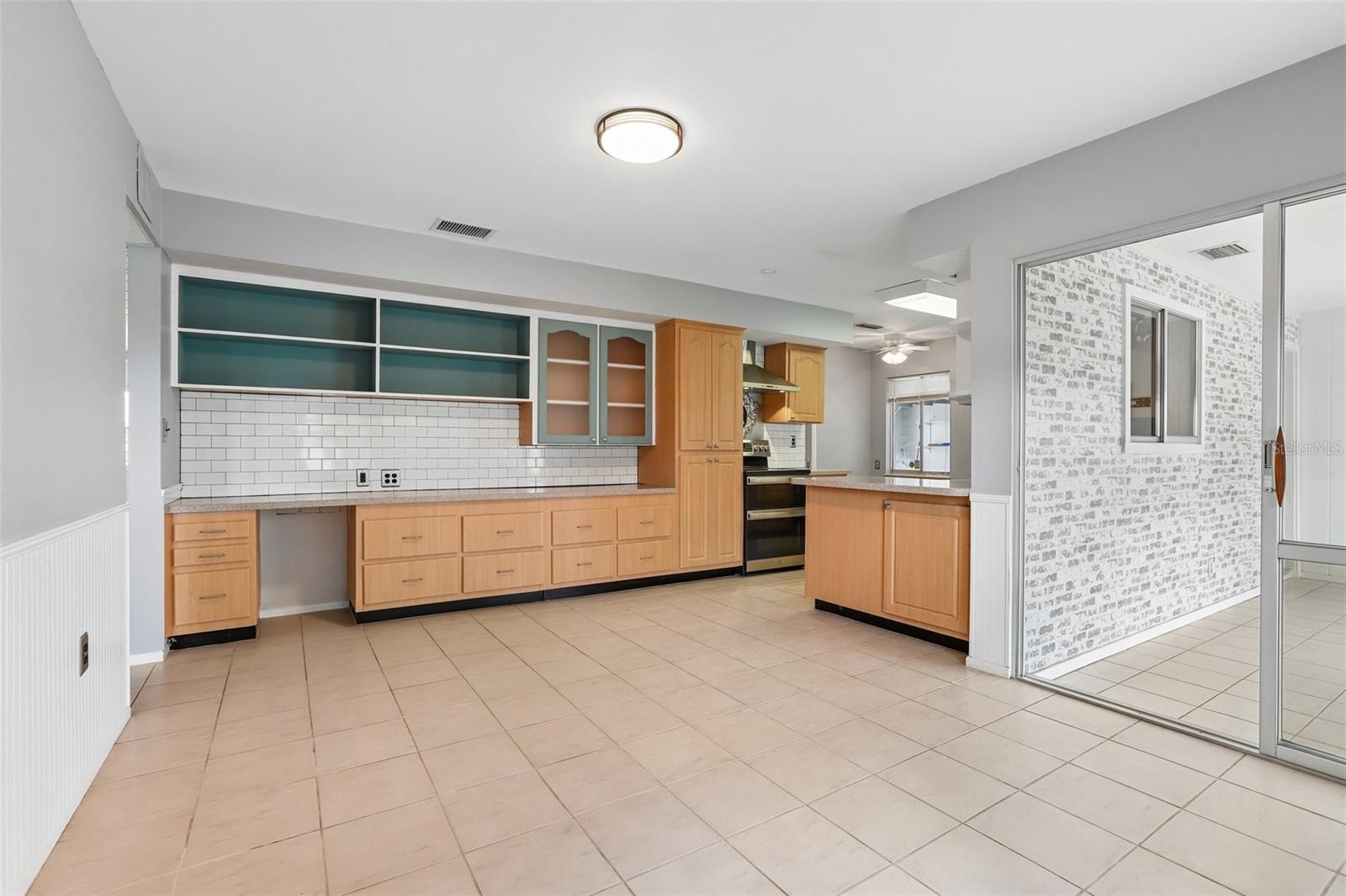 1001 LA JOLLA AVE — photo 14