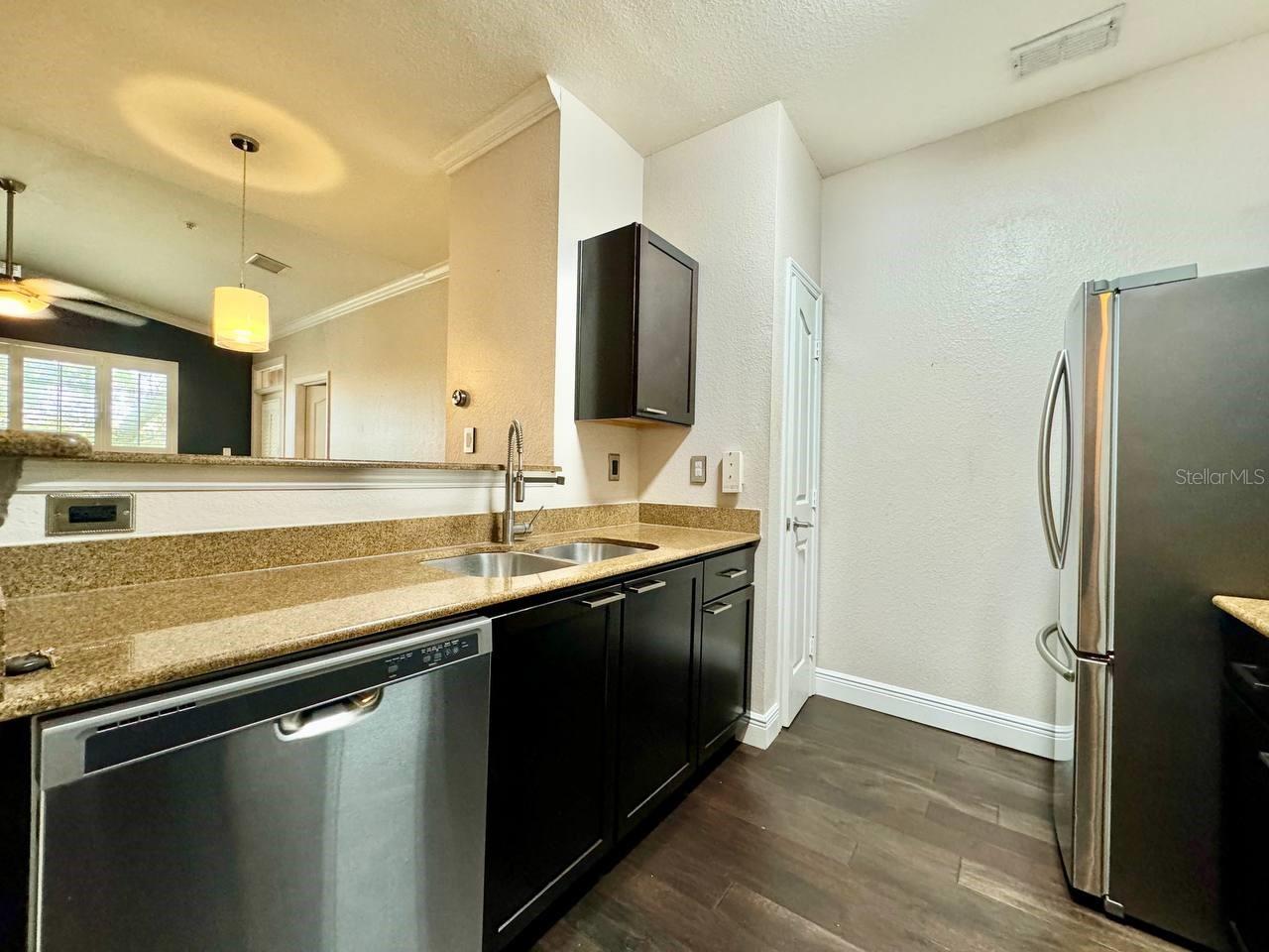 5000 CULBREATH KEY WAY #1-318 — photo 4