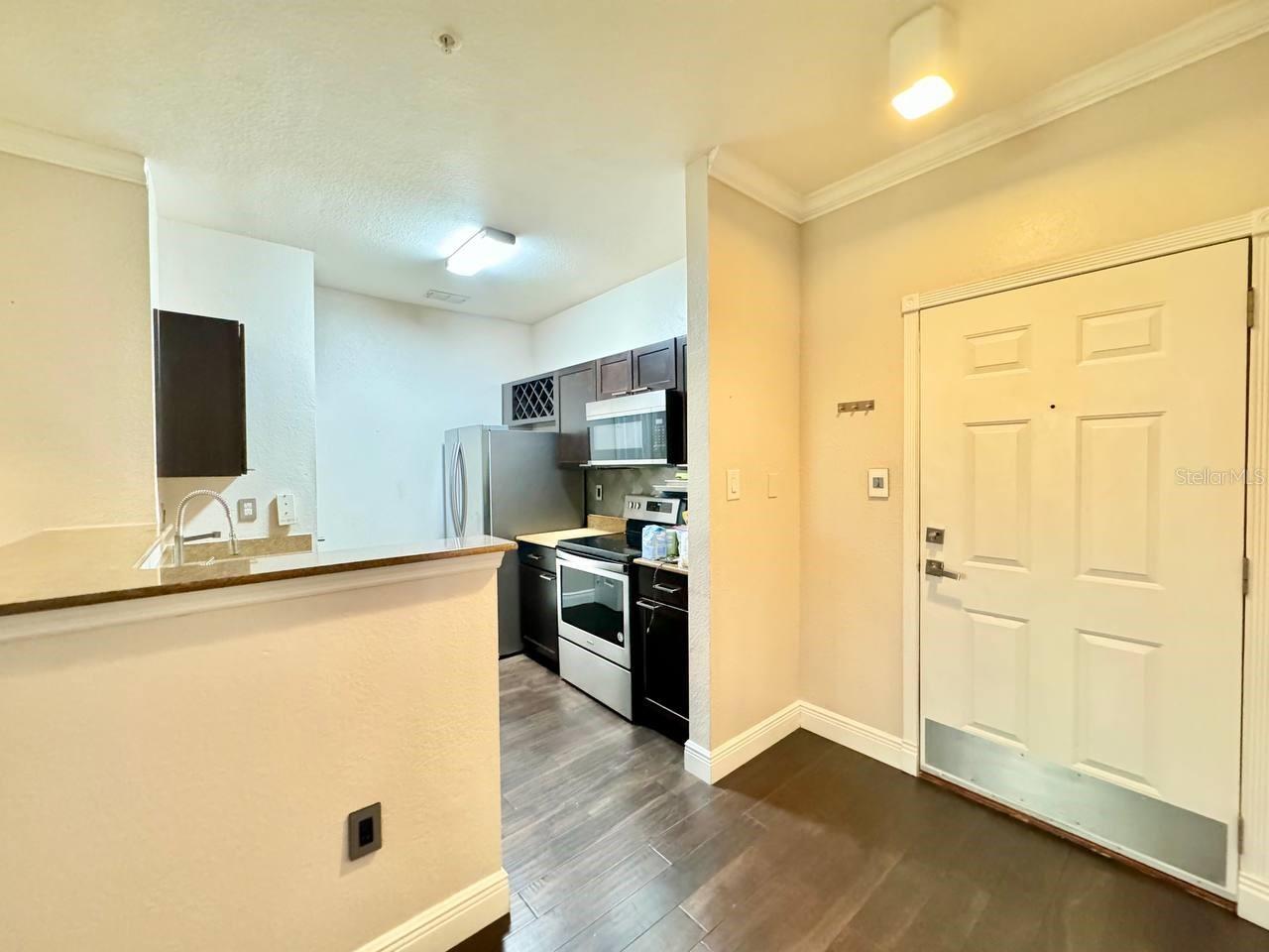 5000 CULBREATH KEY WAY #1-318 — photo 2