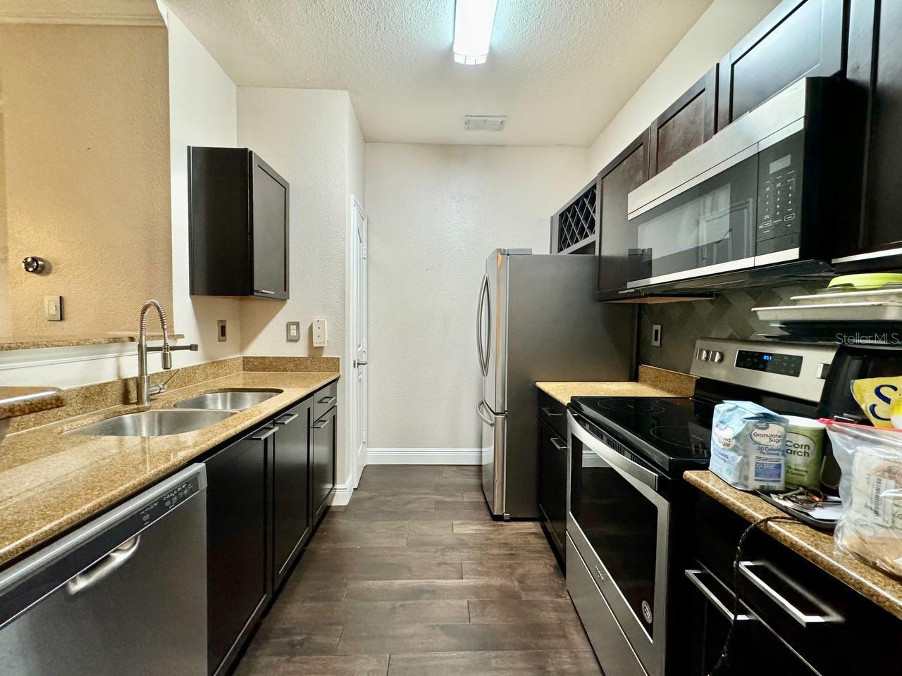 5000 CULBREATH KEY WAY #1-318 — photo 3
