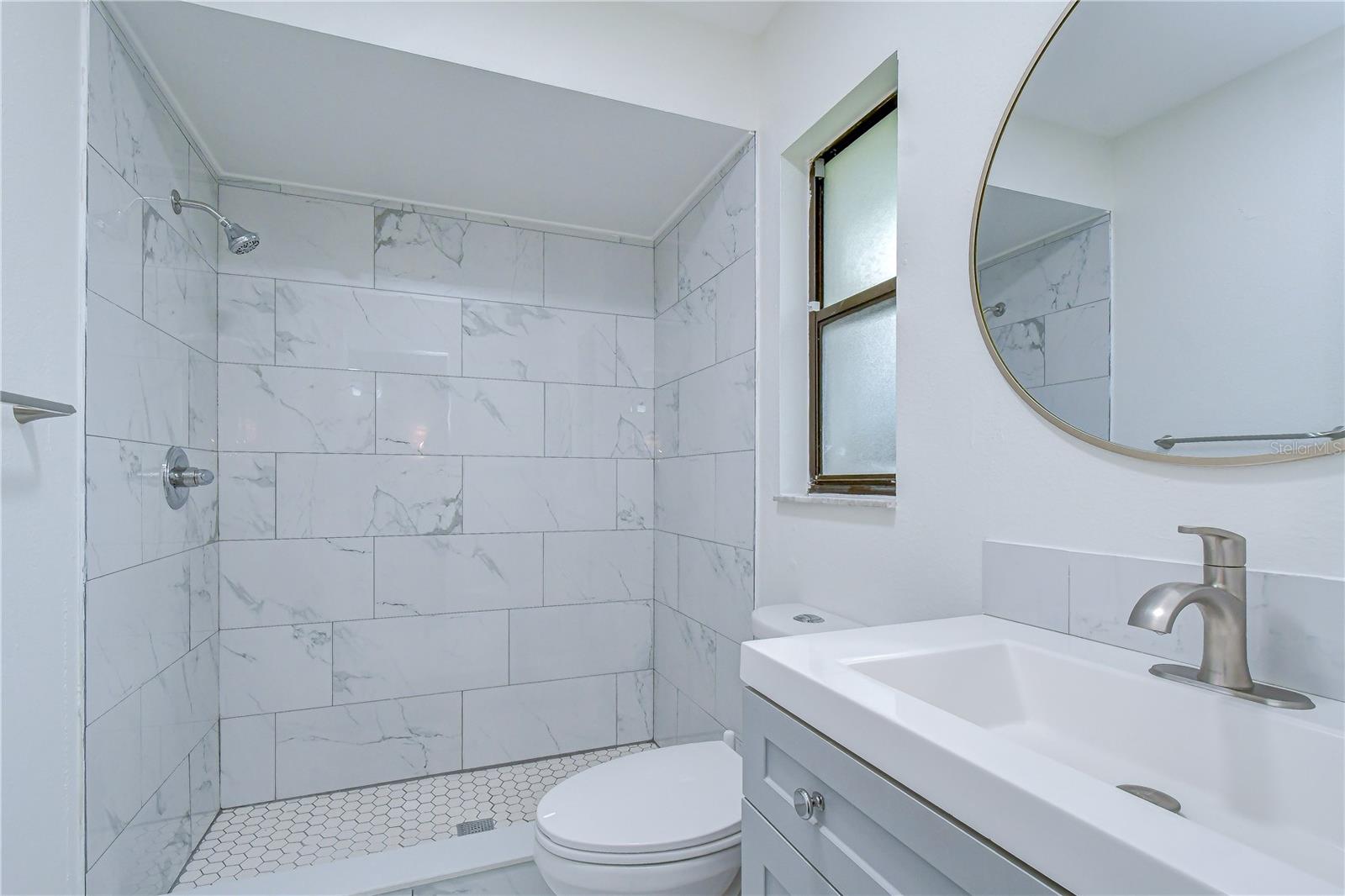 16122 OAKMANOR DR — photo 20