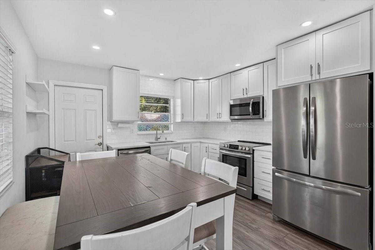 4119 & 4121 12TH AVE W — photo 21