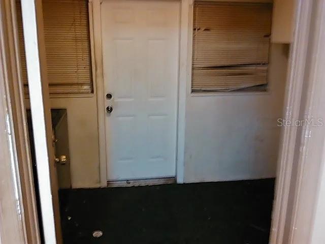 10006 N MITCHELL AVE — photo 6
