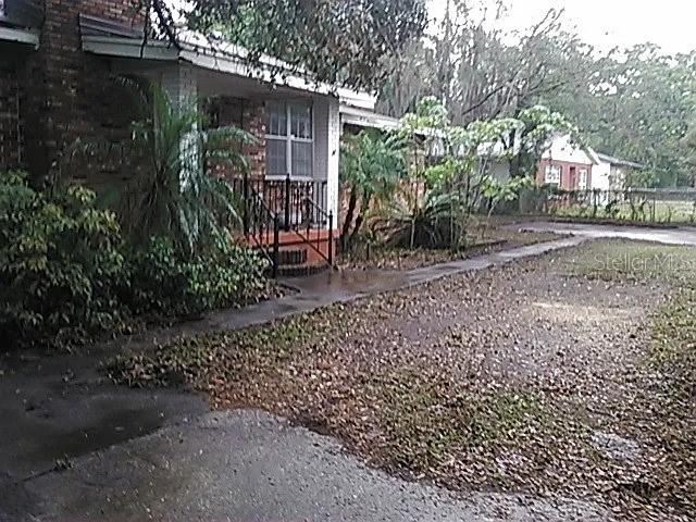10006 N MITCHELL AVE — photo 2