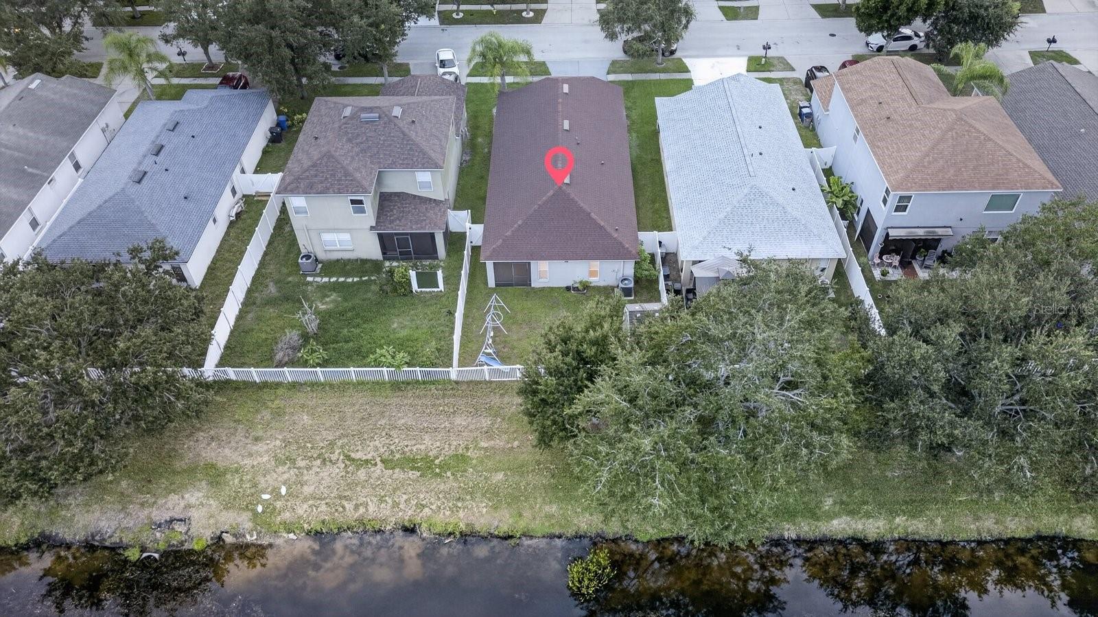 7961 CARRIAGE POINTE DR — photo 47