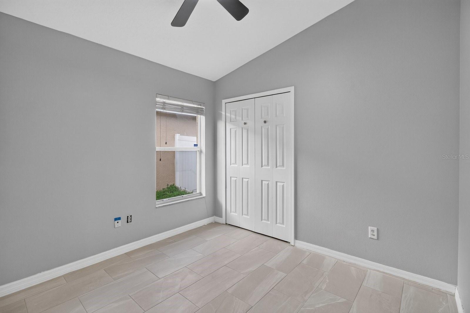 7961 CARRIAGE POINTE DR — photo 24