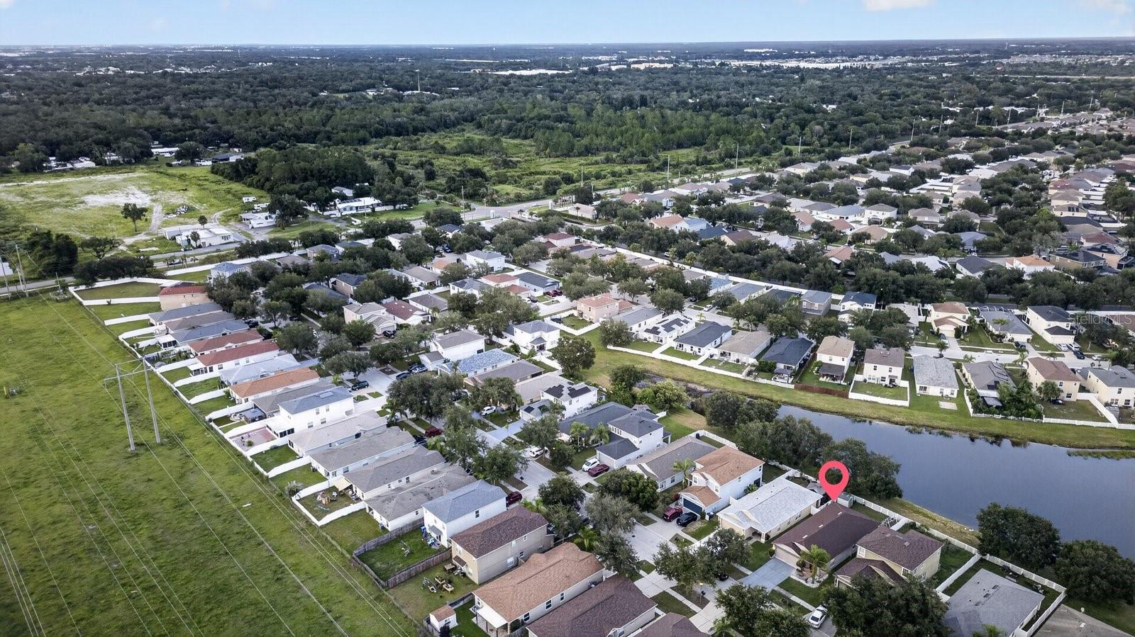 7961 CARRIAGE POINTE DR — photo 49
