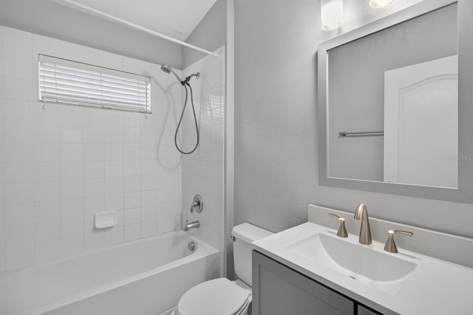 7961 CARRIAGE POINTE DR — photo 31