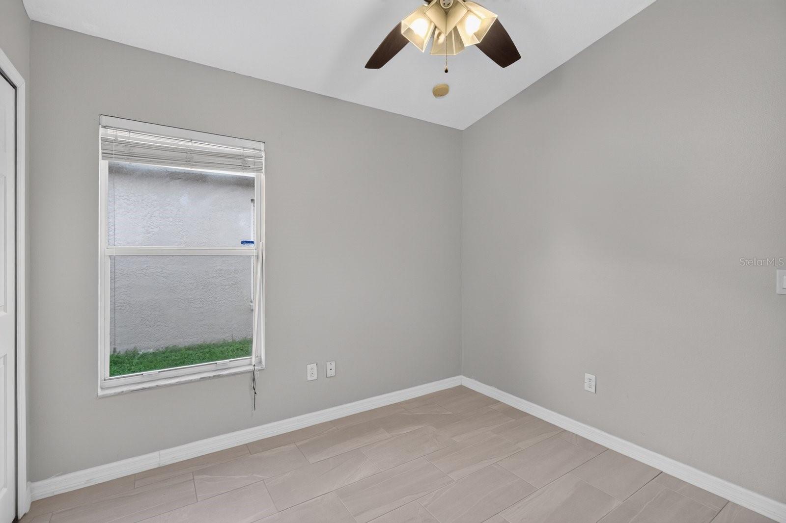 7961 CARRIAGE POINTE DR — photo 25