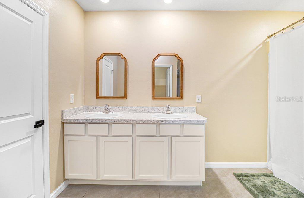 5794 HOLLINGWORTH TRL — photo 24