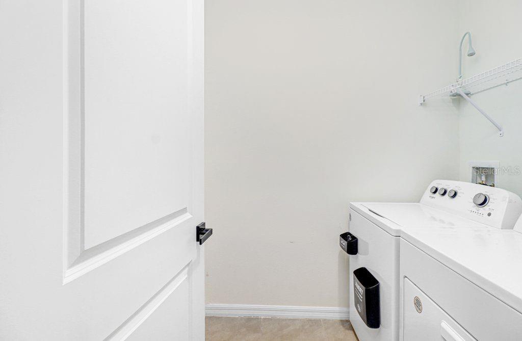 5794 HOLLINGWORTH TRL — photo 33