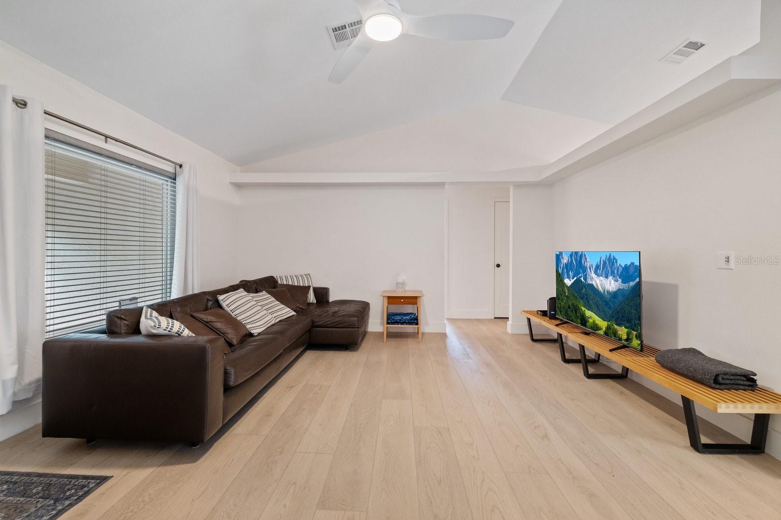 12630 MAGNOLIA ST — photo 3