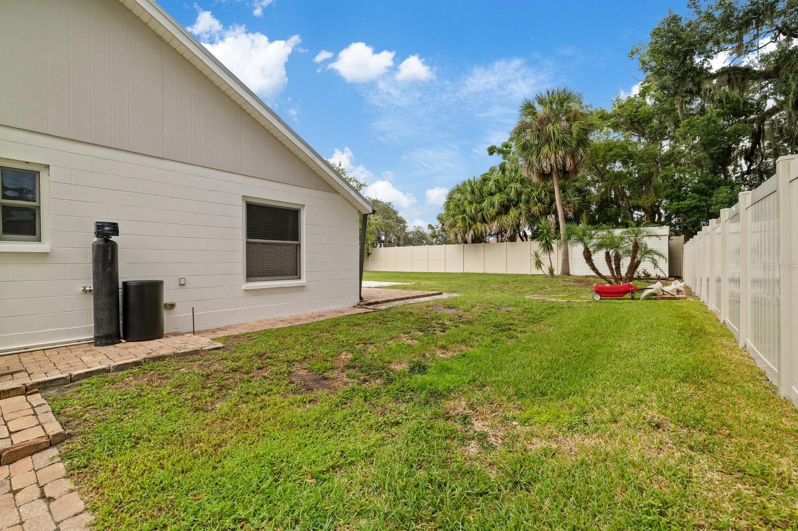 12630 MAGNOLIA ST — photo 32