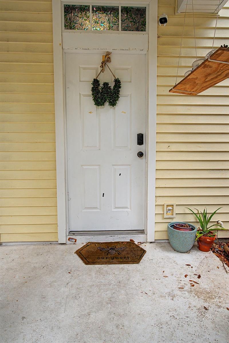 2214 GOLDEN OAK LN — photo 2