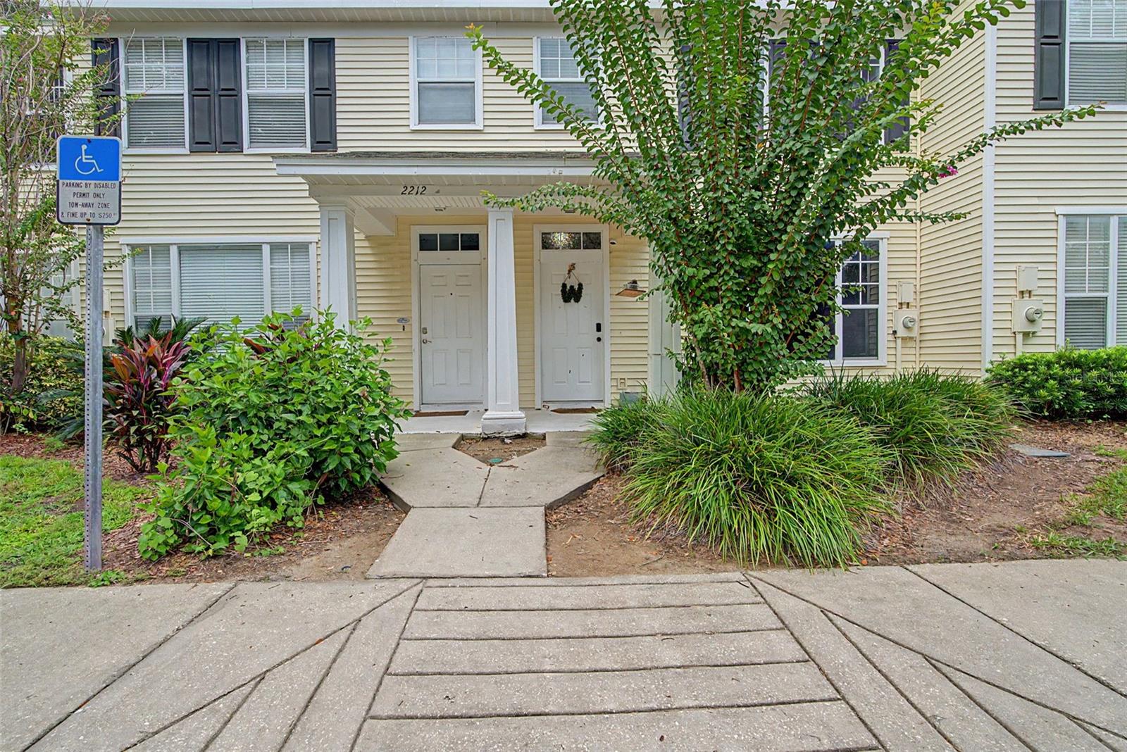 2214 GOLDEN OAK LN — photo 4