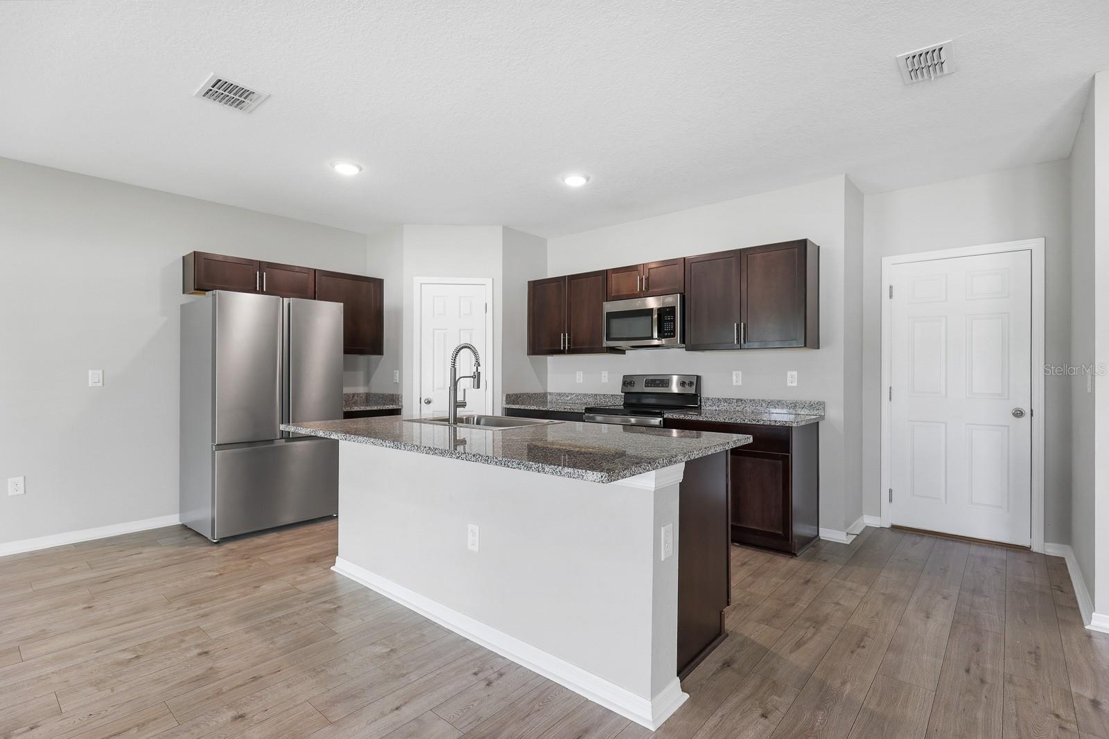 12894 FRENCH MARKET DR — photo 9