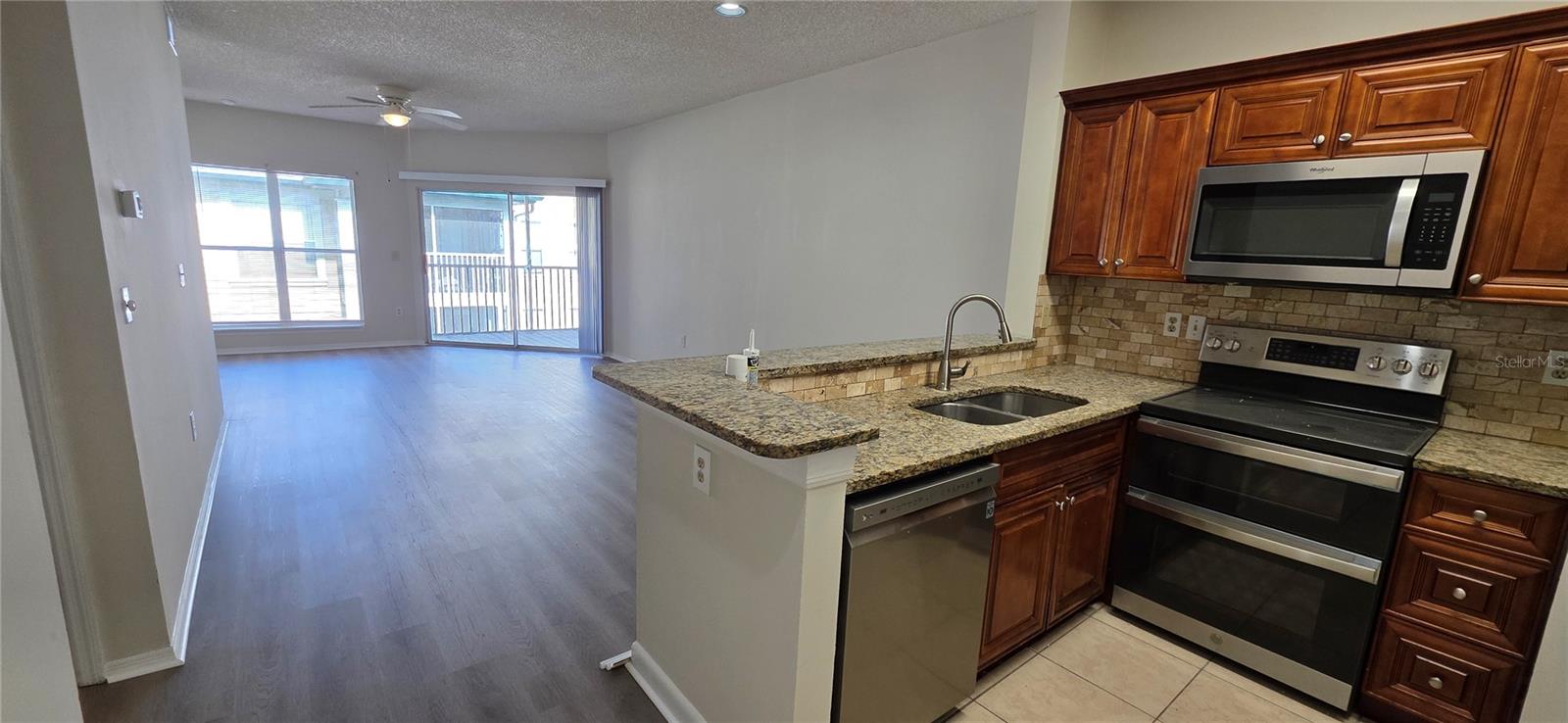 4115 CHATHAM OAK CT #210 — photo 5